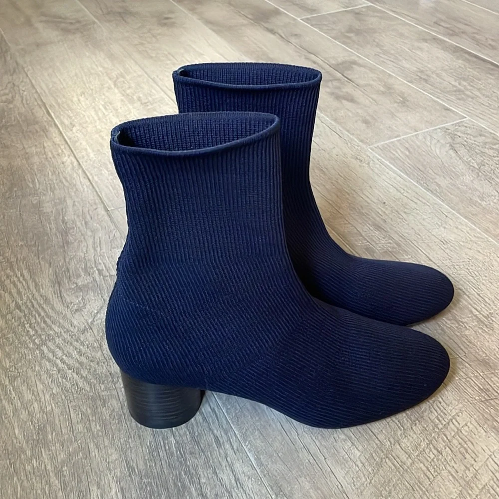 Vince Tasha Navy marine Blue Sock Bootie 7.5 $248